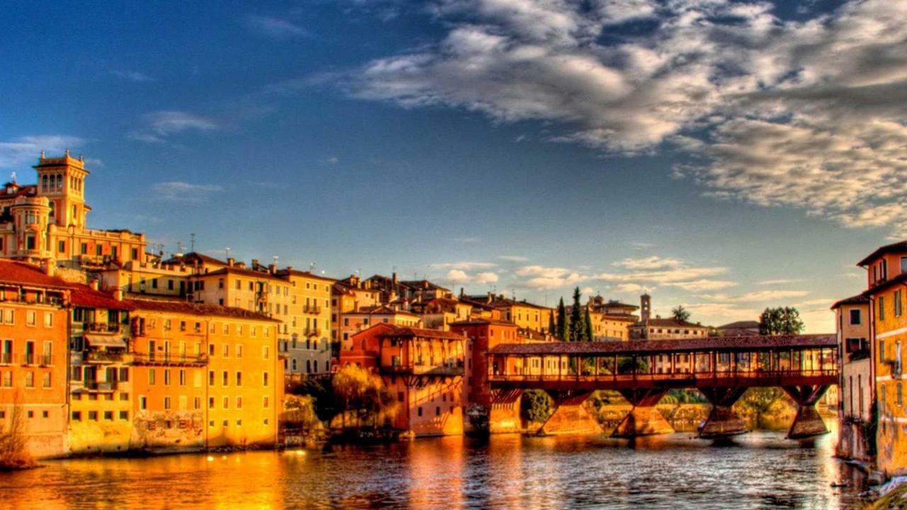 Bassano Up Apartment Mussolente Exterior foto